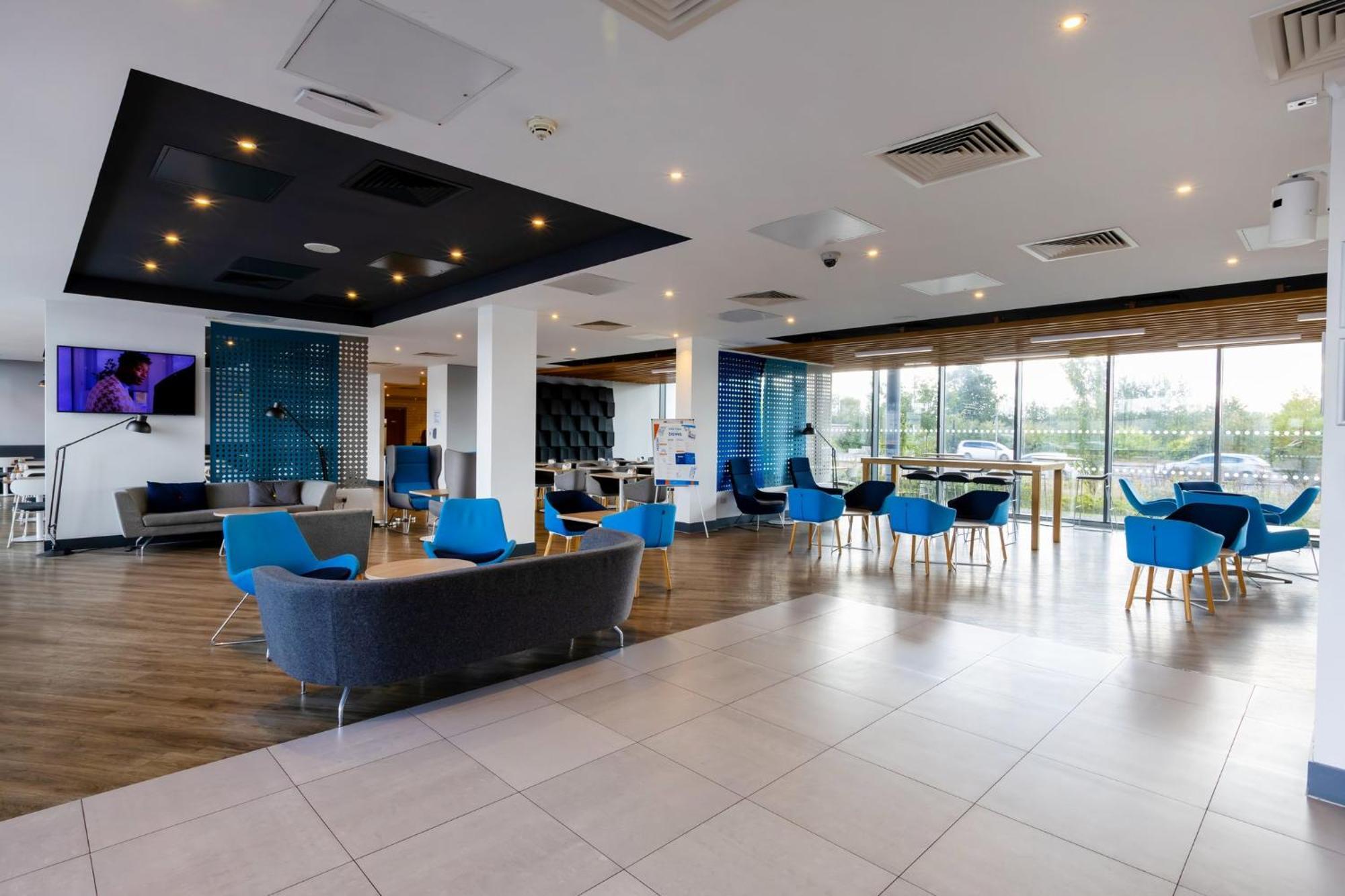 Hotel Express - Manchester - Traffordcity By Ihg