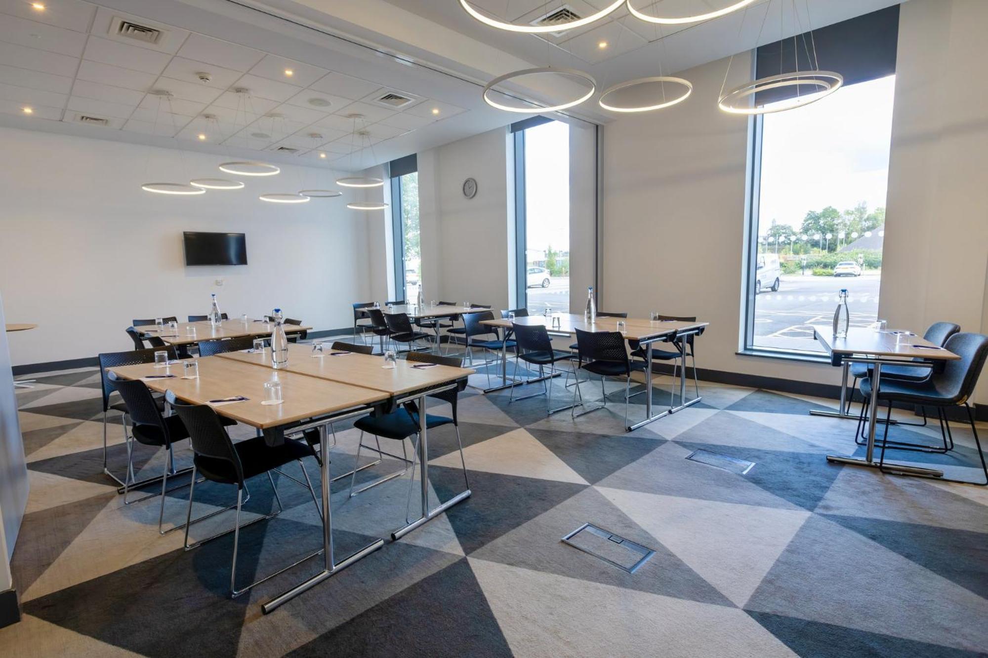 Hotel Express - Manchester - Traffordcity By Ihg